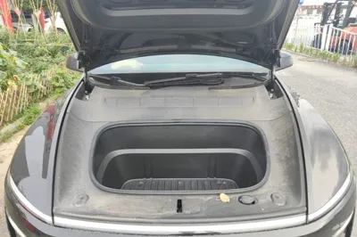 Tesla Model Y 2025, 26500 км, за 34534 USD - фото 30
