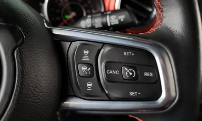 Jeep Wrangler 2021, 36193 км, за 29641.71 USD - фото 14