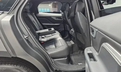 Jaguar F-Pace 2017, 137021 км, за 12045.61 USD - фото 12
