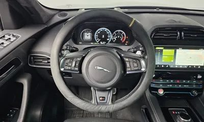 Jaguar F-Pace 2017, 137021 км, за 12045.61 USD - фото 13