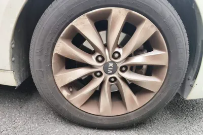 Kia K5 2016, 117800 км, за 7211 USD