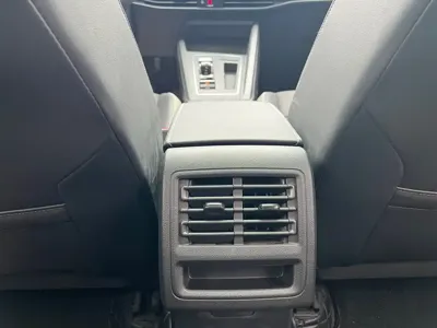 Volkswagen Golf 2022, 15000 км, за 16009.11 USD - фото 20
