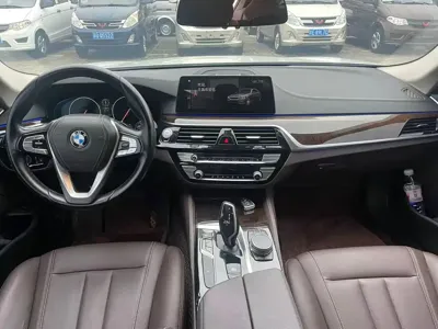 BMW 5 Series 2019, 129000 км, за 18535.69 USD - фото 6