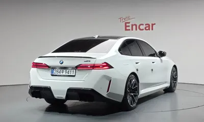 BMW M5 2025, 8695 км, за 113761.9 USD - фото 2