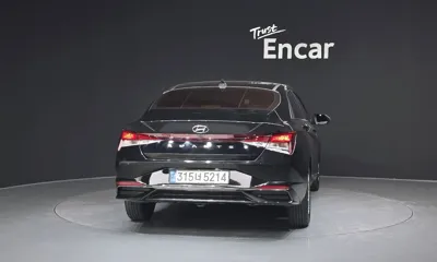 Hyundai Avante 2021, 99040 км, за 9767.53 USD