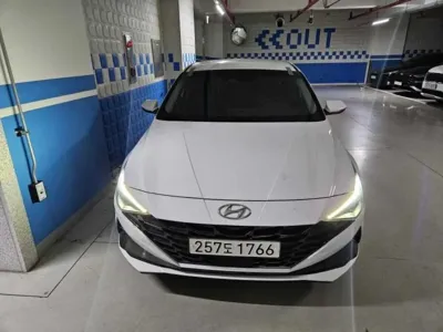 Hyundai Avante 2023, 49000 км, за 11369.69 USD
