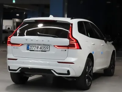 Volvo XC60 2026, 1721 км, за 41683.08 USD