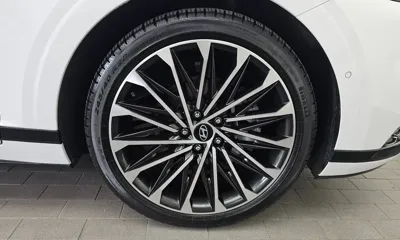 Hyundai Grandeur 2023, 8410 км, за 24879.49 USD - фото 21
