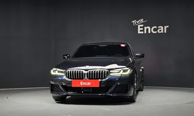 BMW 5-Series 2022, 44070 км, за 27241.7 USD