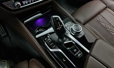 BMW 5-Series 2022, 44070 км, за 27023.5 USD - фото 9