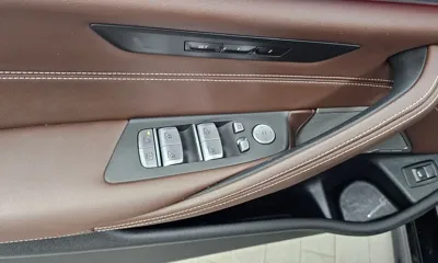 BMW 5-Series 2022, 44070 км, за 27023.5 USD - фото 29