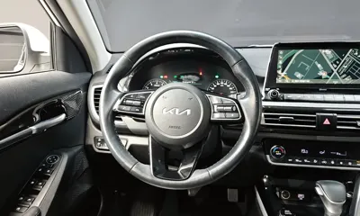 Kia Seltos 2023, 118092 км, за 11750.03 USD - фото 13