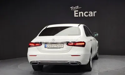 Mercedes-Benz E-Class 2021, 97386 км, за 21456.94 USD