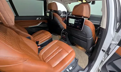 BMW X7 2022, 88797 км, за 49592.73 USD - фото 12