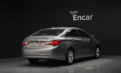 Hyundai Sonata 2010, 69782 км, за 2363.14 USD