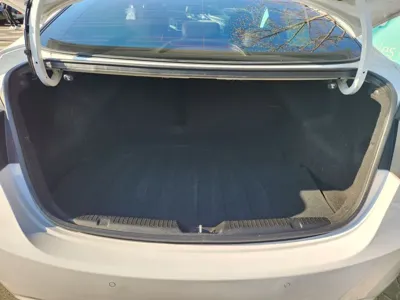 Hyundai Avante 2012, 101757 км, за 3239.03 USD