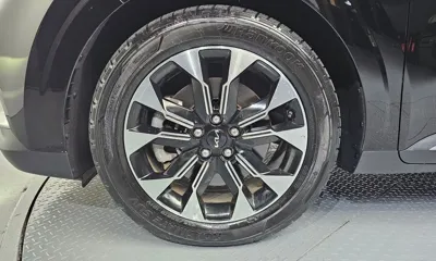 Kia Canival 2023, 69790 км, за 17549.65 USD