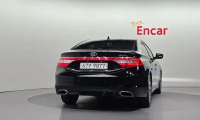 Hyundai Grandeur 2015, 151140 км, за 5730.28 USD