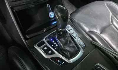 Hyundai Grandeur 2015, 151140 км, за 5730.28 USD - фото 9