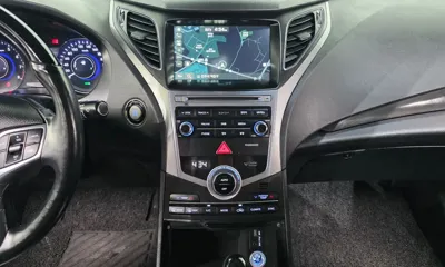 Hyundai Grandeur 2015, 151140 км, за 5730.28 USD - фото 19