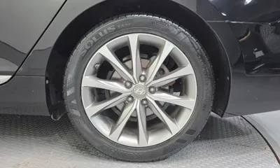 Hyundai Grandeur 2015, 151140 км, за 5730.28 USD - фото 21