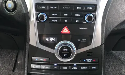 Hyundai Grandeur 2015, 151140 км, за 5730.28 USD - фото 30