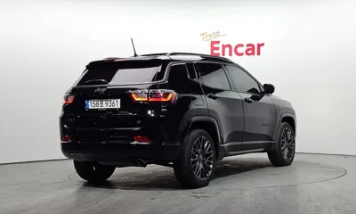 Jeep Compass 2022, 37540 км, за 15520.32 USD