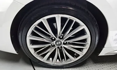 Hyundai Grandeur 2018, 99596 км, за 12994.86 USD