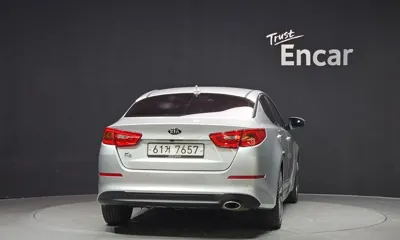 Kia K5 2015, 43787 км, за 5616.12 USD