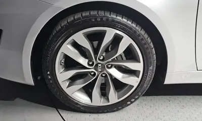 Kia K5 2015, 43787 км, за 5616.12 USD