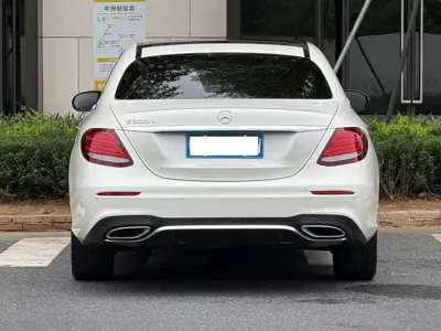 Mercedes-Benz E-Class 2018, 58000 км, за 24984.8 USD