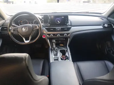 Honda Accord 2018, 68500 км, за 13044 USD - фото 10