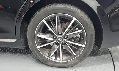 Hyundai Grandeur 2020, 189515 км, за 10336.08 USD - фото 21
