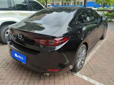 Mazda 3 Axela 2024, 23000 км, за 11594.83 USD