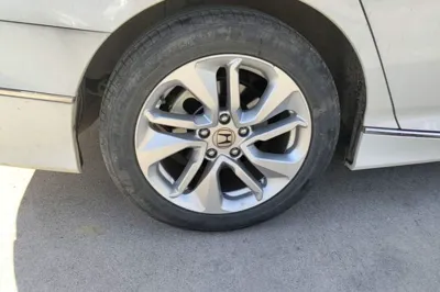 Honda Accord 2018, 66900 км, за 13376 USD - фото 10