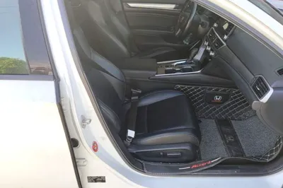 Honda Accord 2018, 66900 км, за 13376 USD - фото 23