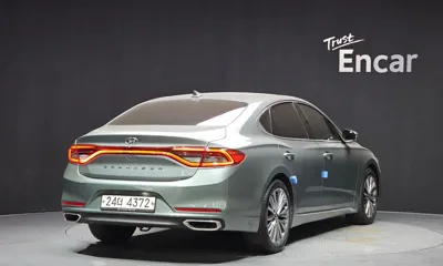 Hyundai Grandeur 2018, 282119 км, за 5244.85 USD