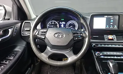 Hyundai Grandeur 2018, 282119 км, за 5244.85 USD - фото 11
