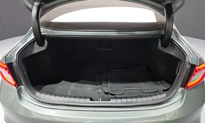 Hyundai Grandeur 2018, 282119 км, за 5244.85 USD - фото 20