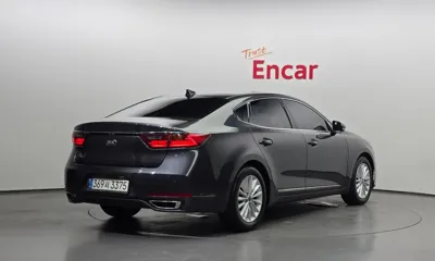 Kia K7 2018, 126869 км, за 7000.27 USD