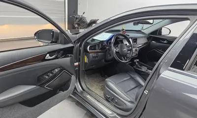 Kia K7 2018, 126869 км, за 6951.56 USD - фото 10