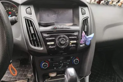 Ford Focus 2015, 113800 км, за 3364 USD - фото 13