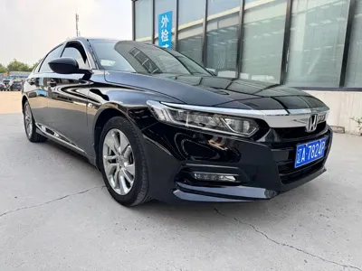 Honda Accord 2018, 110000 км, за 10019.29 USD