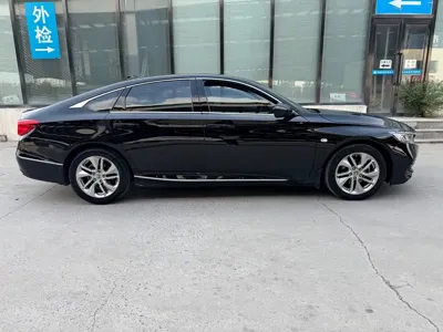 Honda Accord 2018, 110000 км, за 10019.29 USD