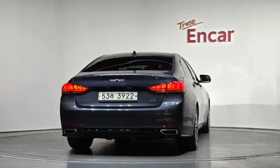 Hyundai Genesis 2016, 105125 км, за 6607.2 USD