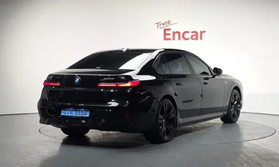 BMW i7 2024, 40248 км, за 72185.37 USD