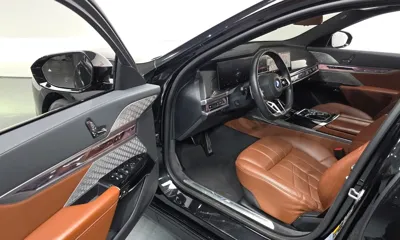 BMW i7 2024, 40248 км, за 72185.37 USD - фото 11