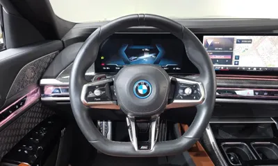 BMW i7 2024, 40248 км, за 72185.37 USD - фото 13