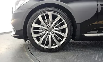 Genesis G80 2018, 124871 км, за 11376.19 USD