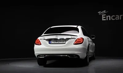 Mercedes-Benz C-Class 2018, 114449 км, за 11384.35 USD